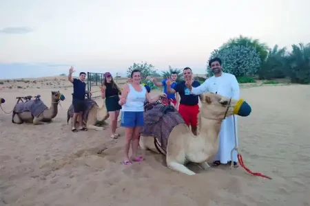 Morning Desert Adventure in Dubai: Sunrise Safari with Traditional Breakfast