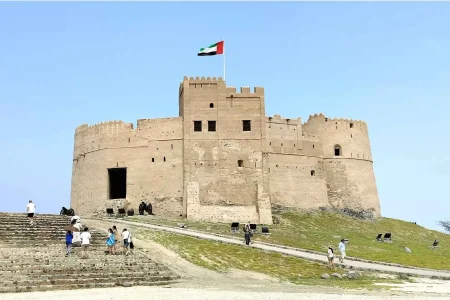 Fujairah’s Top Forts and Mosques Tour: Dive in the Cultural and Architectural Delights
